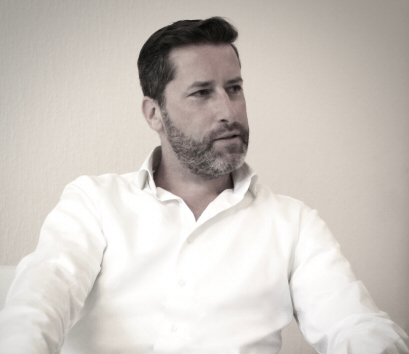 mr. Mark Dunsbergen